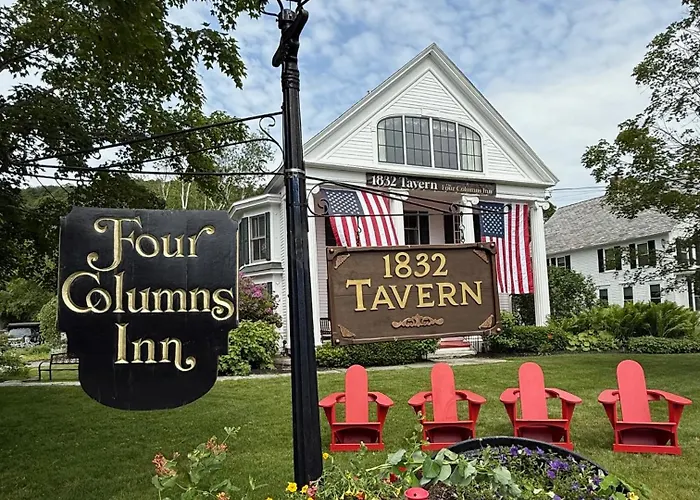 The Four Columns Inn & 1832 Tavern