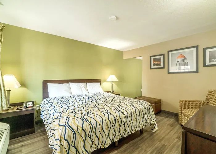 Deluxe Inn & Suites By Oyo Miami Ok