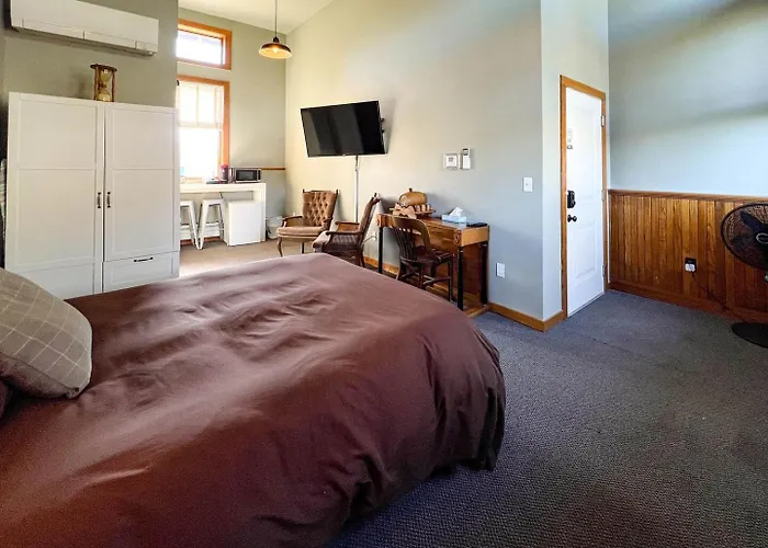 Endion Station Inn Next To Lake Superior Suite 3