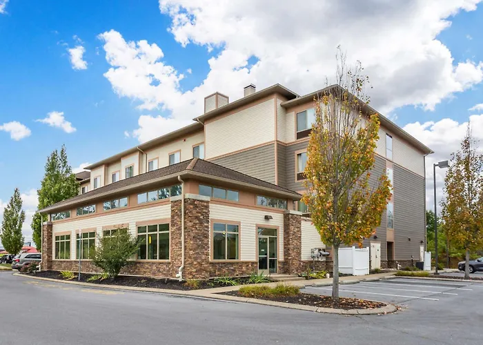 Best Western Plus University Park Inn & Suites