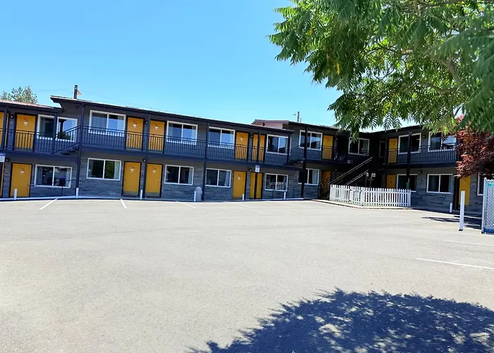 Timbers Inn And Suites