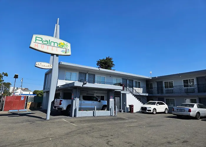 Palms Motel