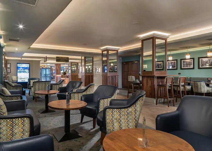 Academy Plaza Hotel