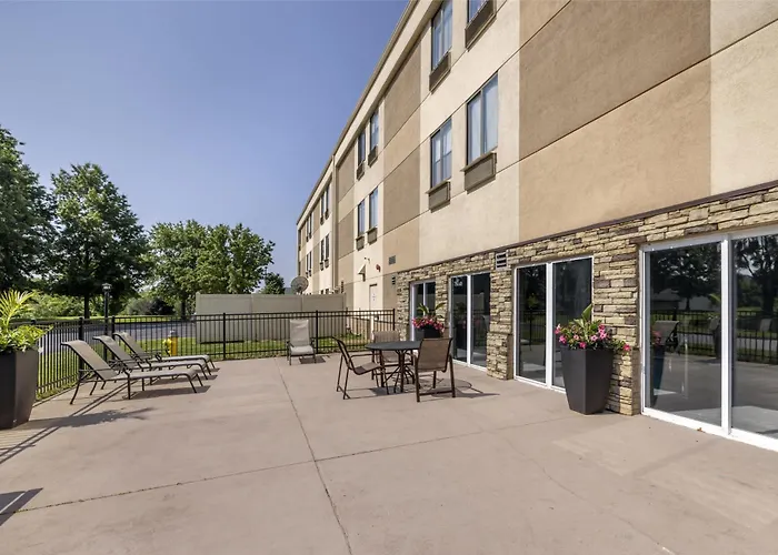 Best Western Plus Lee'S Summit Hotel & Suites