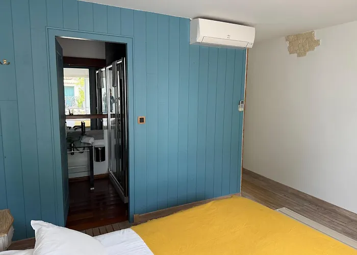 Chambre D'Hotes Hote Des Portes Ile De Re