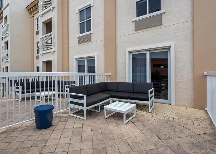 Hampton Inn & Suites St. Petersburg/Downtown
