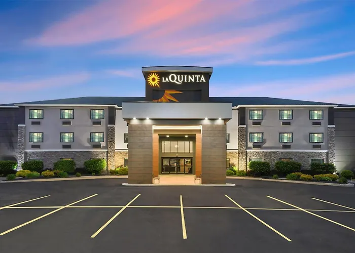 La Quinta By Wyndham Batavia Hotel