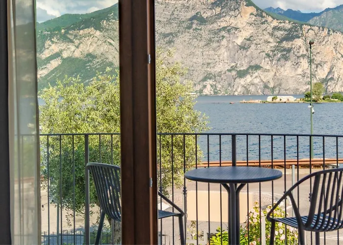 June Stay Lake Garda Brenzone sul Garda