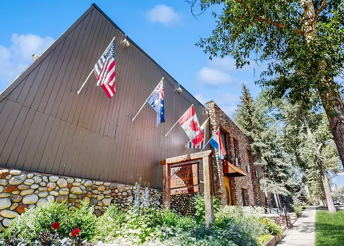 Main St. Gem - Pool & Hot Tub - Walk To Lifts, Dog-Friendly, Third Floor