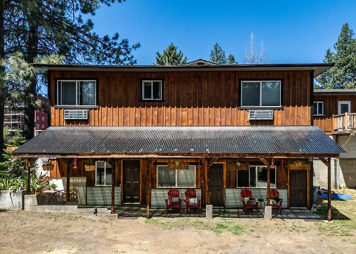 Lake Village Lodge