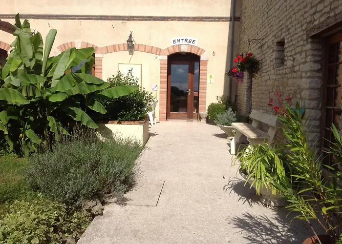 Logis Auberge De La Plaine La Rothière