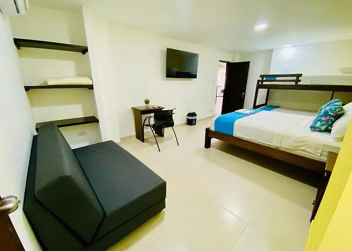 Hotel Marovi