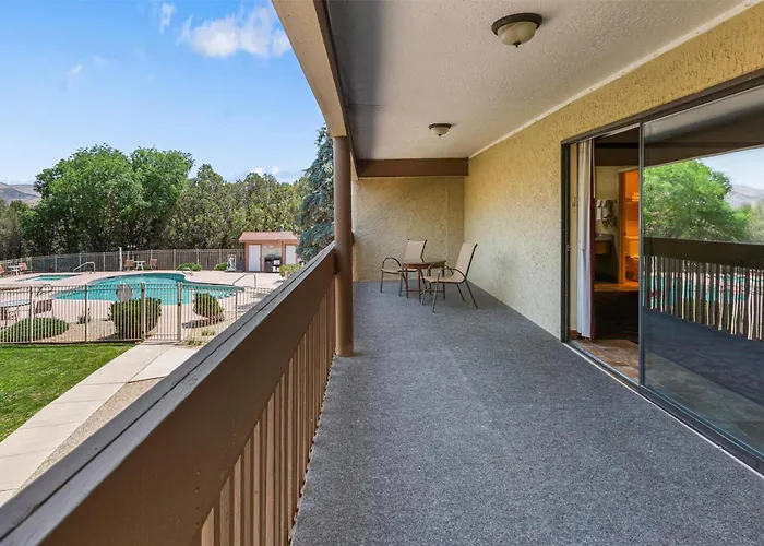 Best Western Pine Springs Inn