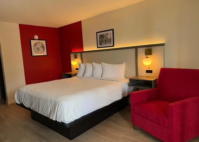 Ramada By Wyndham Lumberton Nc North