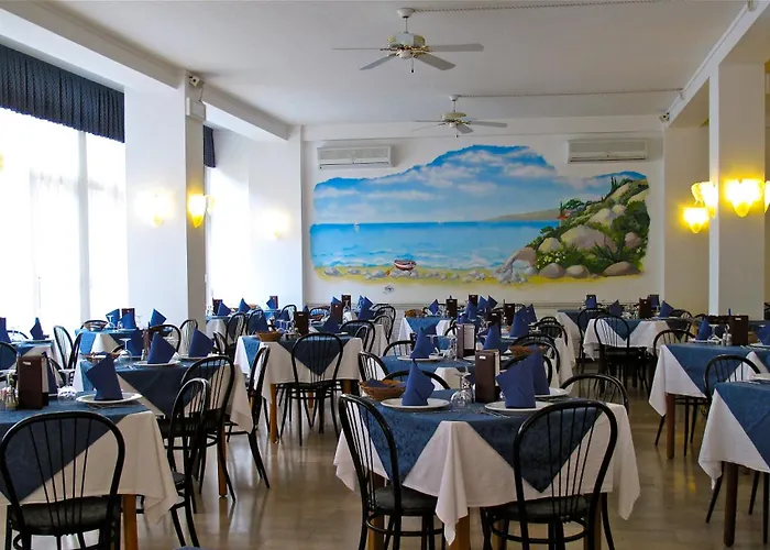 Hotel Holiday Cattolica