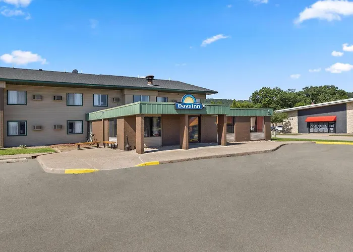 Days Inn By Wyndham Winona