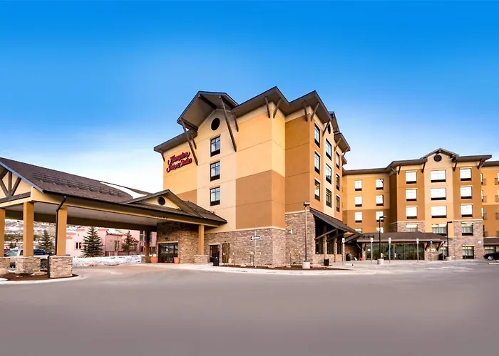 Hampton Inn & Suites