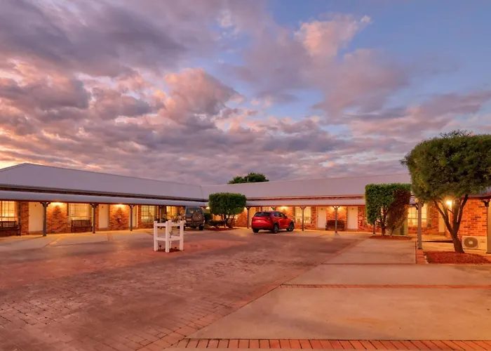 Country Gardens Motor Inn