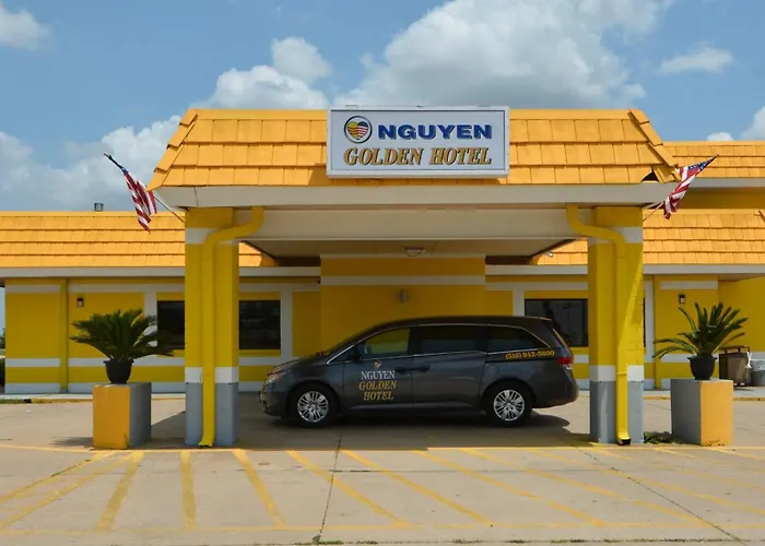 Golden Hotel And Conference Center