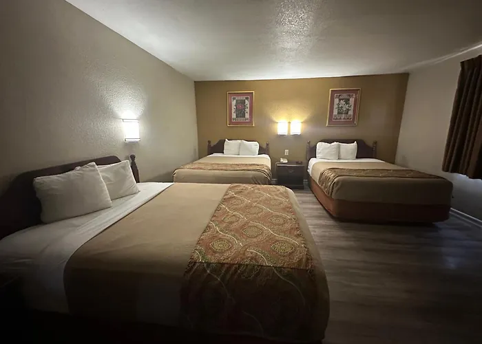 Budget Inn On Historic Route 66, Barstow