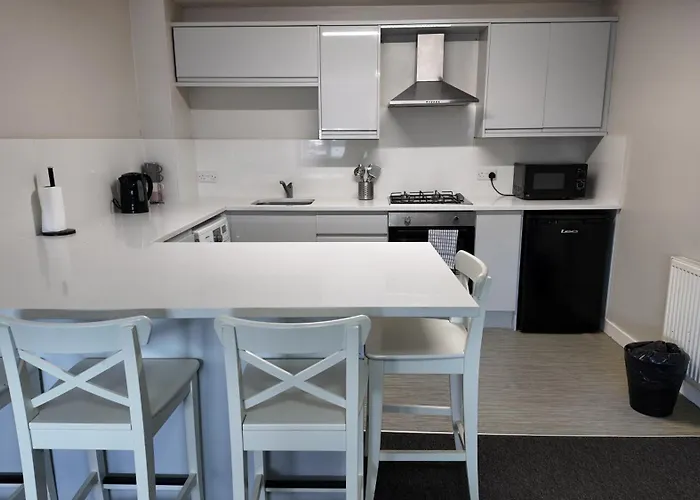 Ryan I Air I Bnb - 102 Mill Street - Free Parking