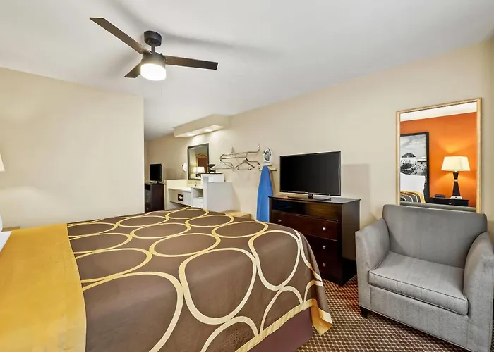 Super 8 By Wyndham Marana/Tucson Area
