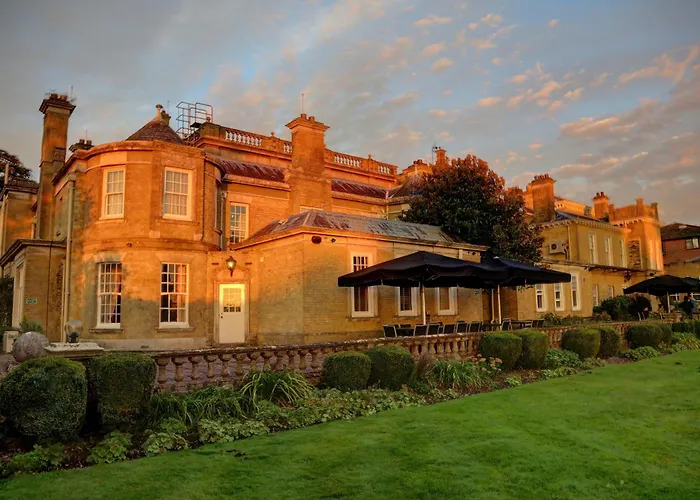 Best Western Chilworth Manor