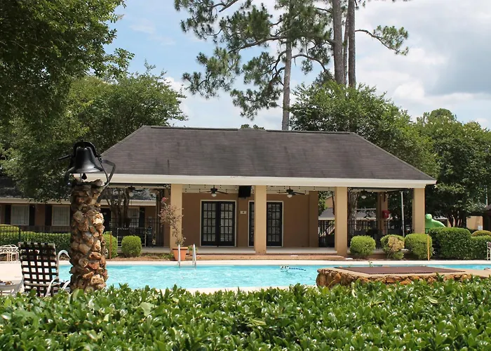 Merry Acres Inn