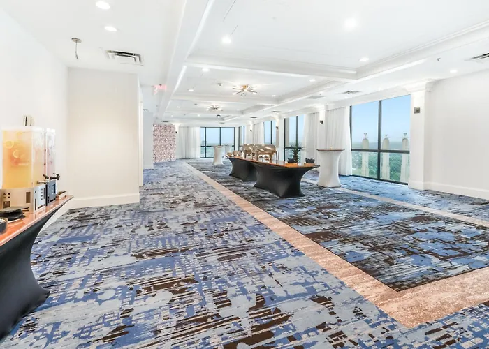 Crowne Plaza Downtown By Ihg