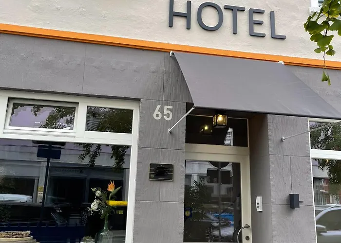 Guestified Ayuna Hotel