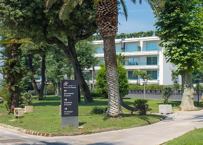 Hotel & Resort Tre Fontane Luxury Portici