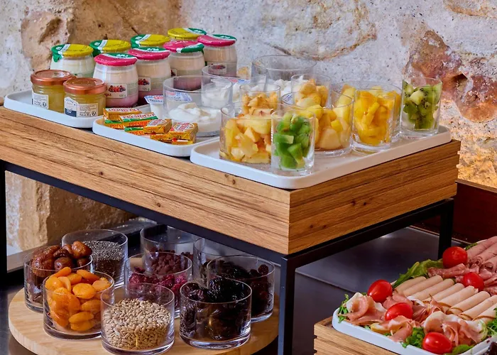Le Relais Saint Honore
