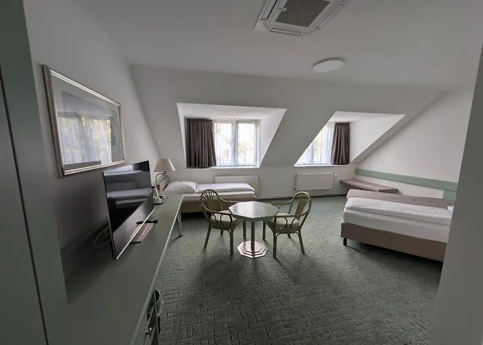 Hotel Christinenhof Garni - Bed & Breakfast