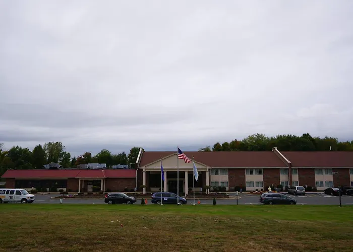 Rodeway Inn & Suites East Windsor