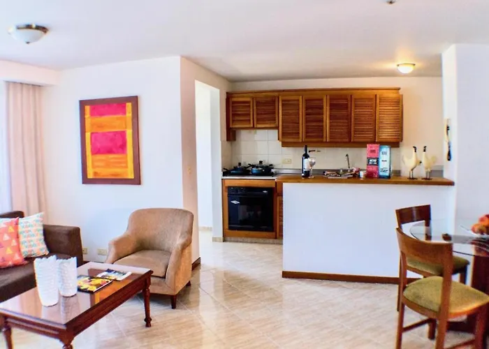 Portal Del Rodeo Apartahotel - Arkadia Mall
