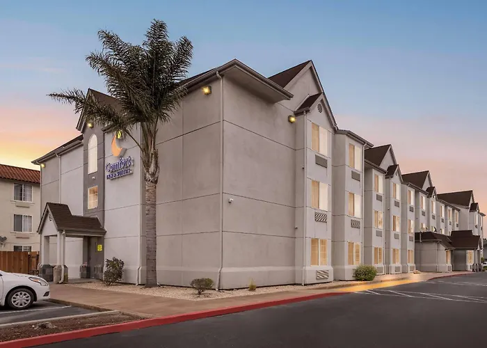 Comfort Inn & Suites Salinas City Center Area