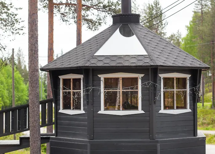 Pyhae Igloos