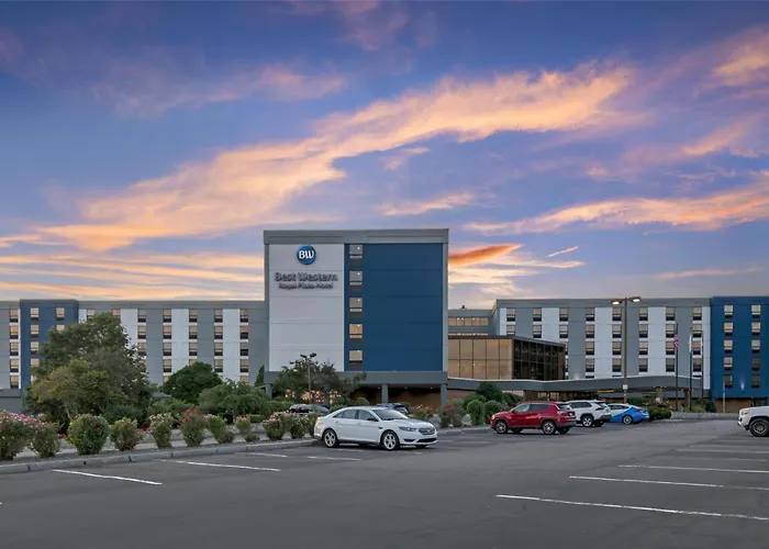 Best Western Royal Plaza And Trade Center