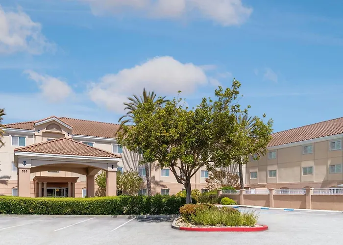 Fairfield Inn & Suites By Marriott San Francisco San Carlos