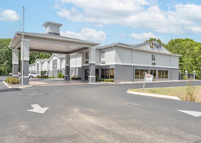 Quality Inn Edmund Pettus Bridge Area