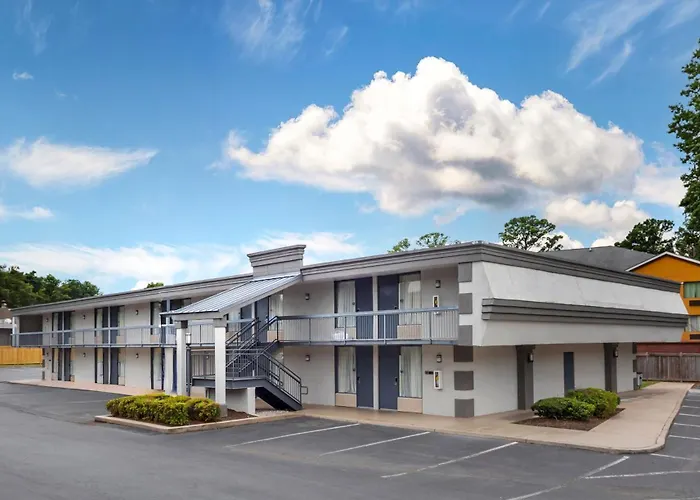 Clarion Pointe - Atlanta South