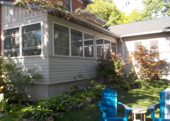 Seaway Manor B&B