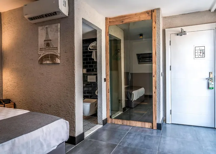 Mielo Lara Hotel