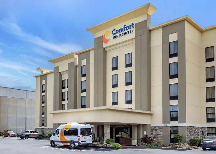 Comfort Inn & Suites Airport