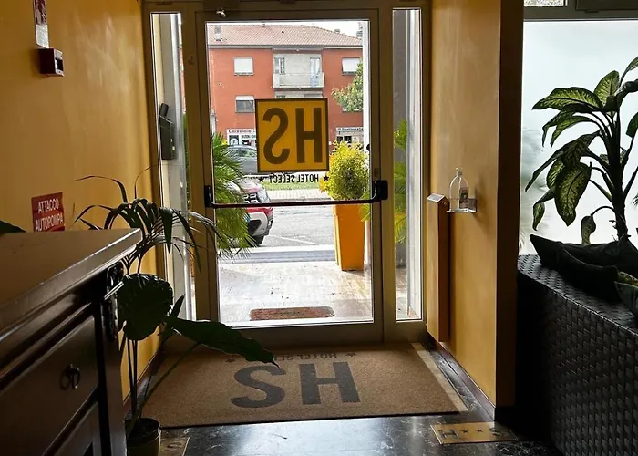 Hotel Select SantʼIlario dʼEnza