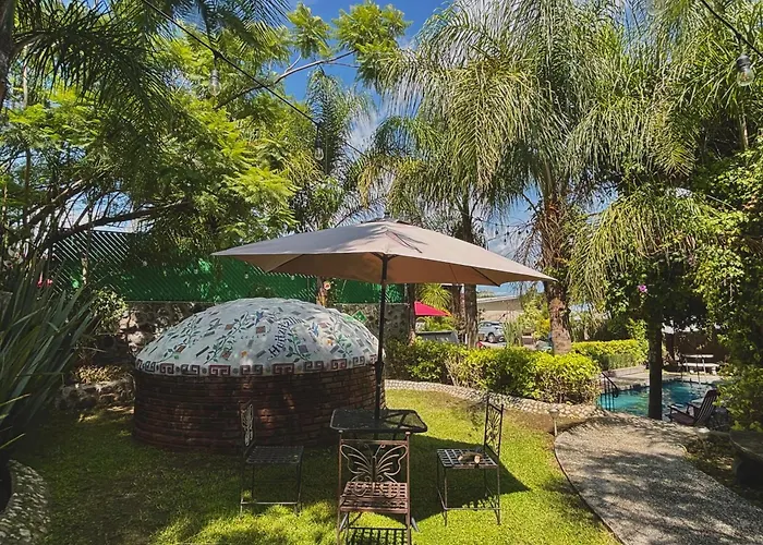 Hotel Villas Mariposas
