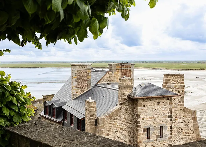 La Mère Poulard Mont St. Michel