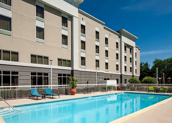 Hampton Inn & Suites Mobile I-65@ Airport Boulevard