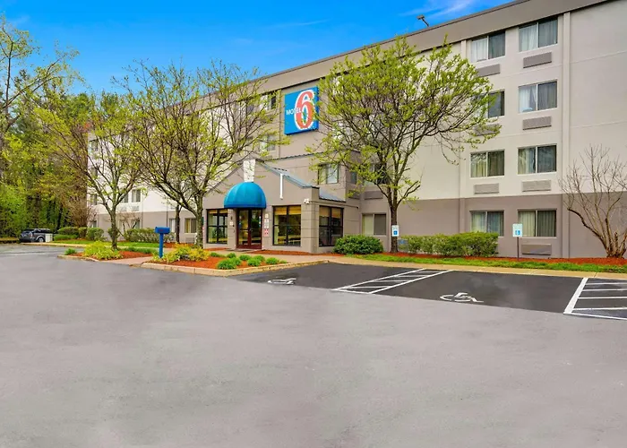 Motel 6-, Ct
