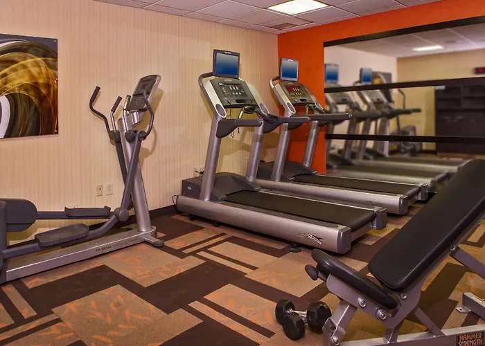 Hotel Courtyard By Marriott Richmond West Dumbarton